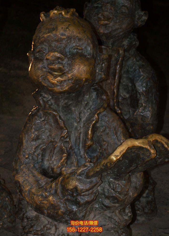 銅雕抽象景區的小孩子讀書雕塑