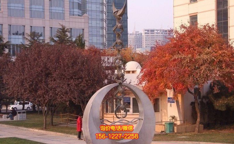 猴子雕塑公園擺放的猴子撈月的玻璃鋼創(chuàng)意猴子雕塑 猴子雕塑公園擺放的猴子撈月的玻璃鋼創(chuàng)意猴子雕塑