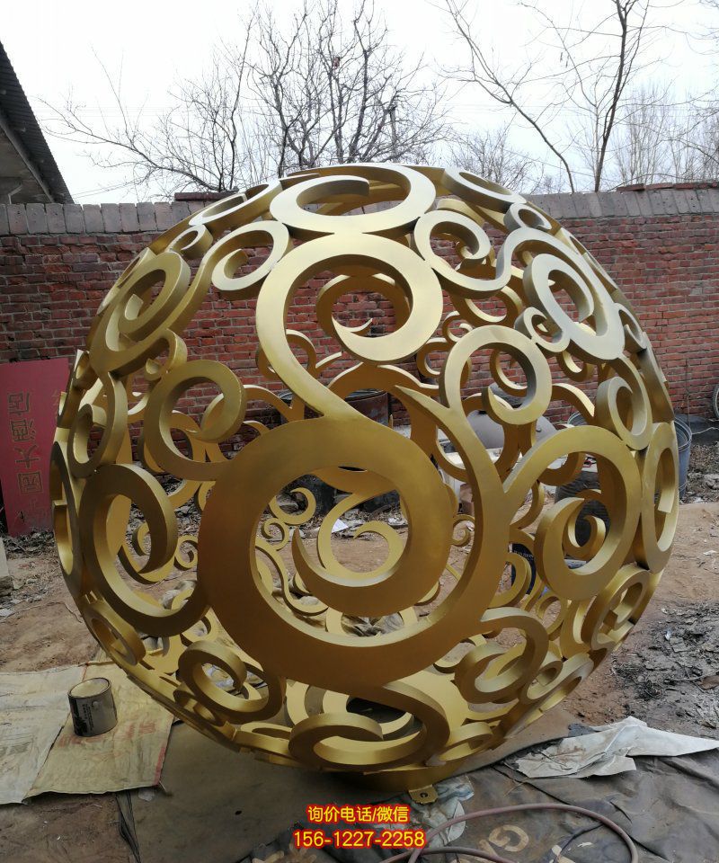 花園廣場創(chuàng)意抽象不銹鋼噴漆鏤空球雕塑 花園廣場創(chuàng)意抽象不銹鋼噴漆鏤空球雕塑