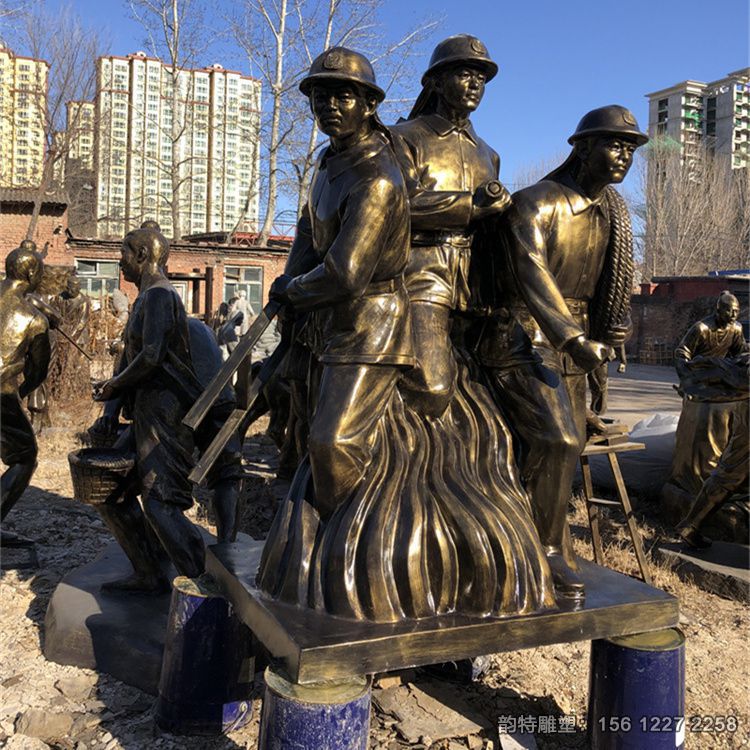 玻璃鋼消防戰(zhàn)士雕塑,消防員滅火雕塑