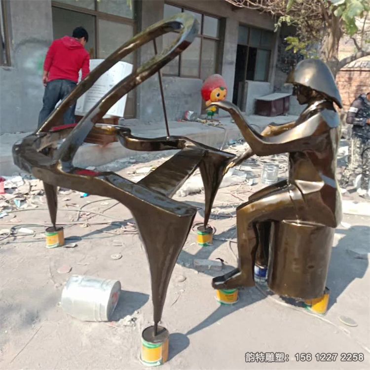 彈鋼琴雕塑06 彈鋼琴雕塑06