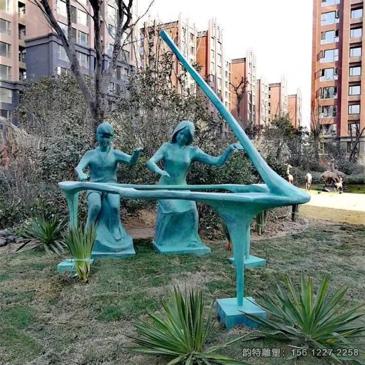 彈鋼琴雕塑05 彈鋼琴雕塑05