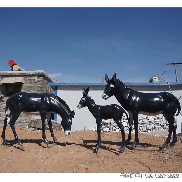 仿真毛驢雕塑，玻璃鋼仿真動(dòng)物雕塑