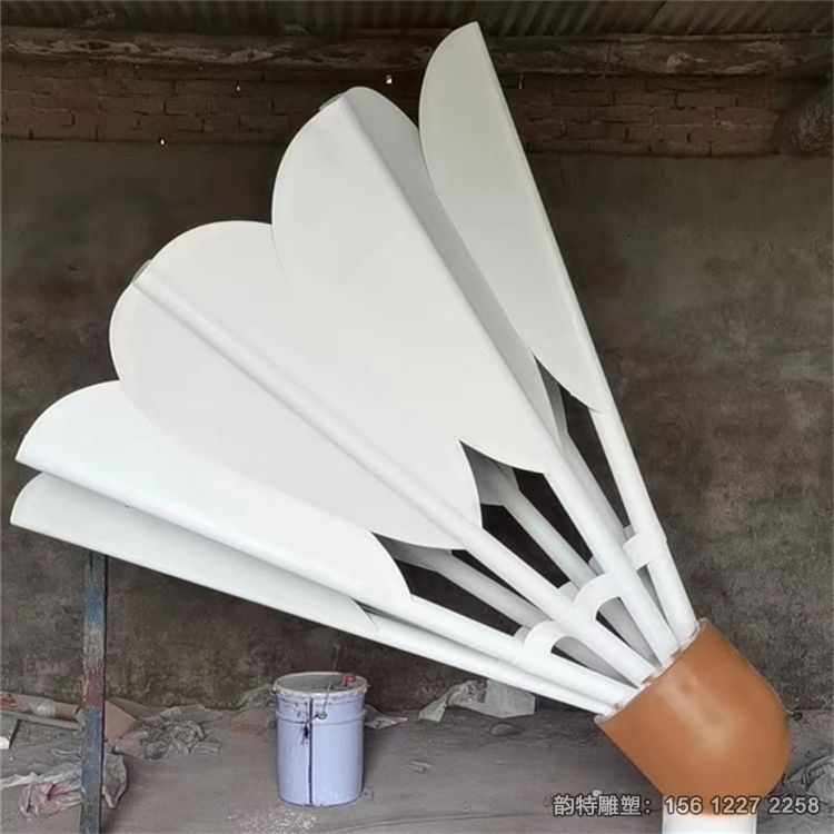 大型白色羽毛球雕塑，不銹鋼羽毛球雕塑