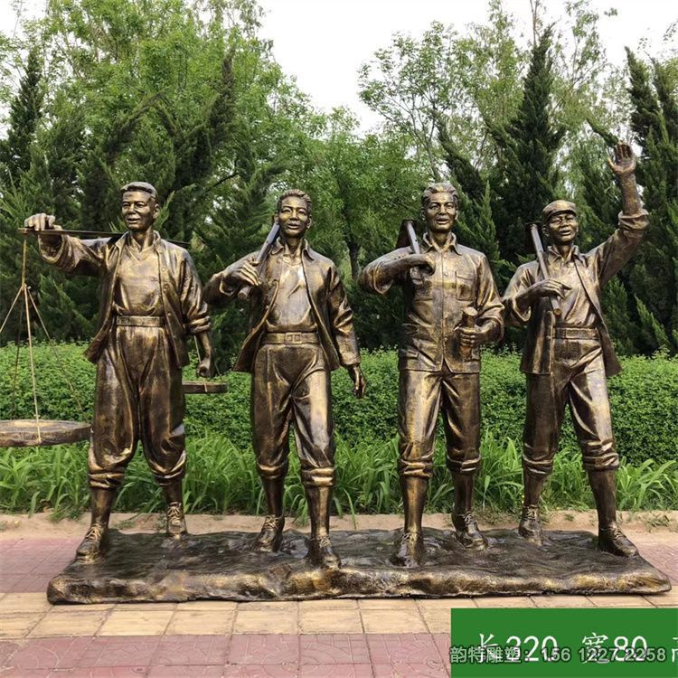 玻璃鋼知青男女雕塑圖，知青勞作場景雕塑案例參考