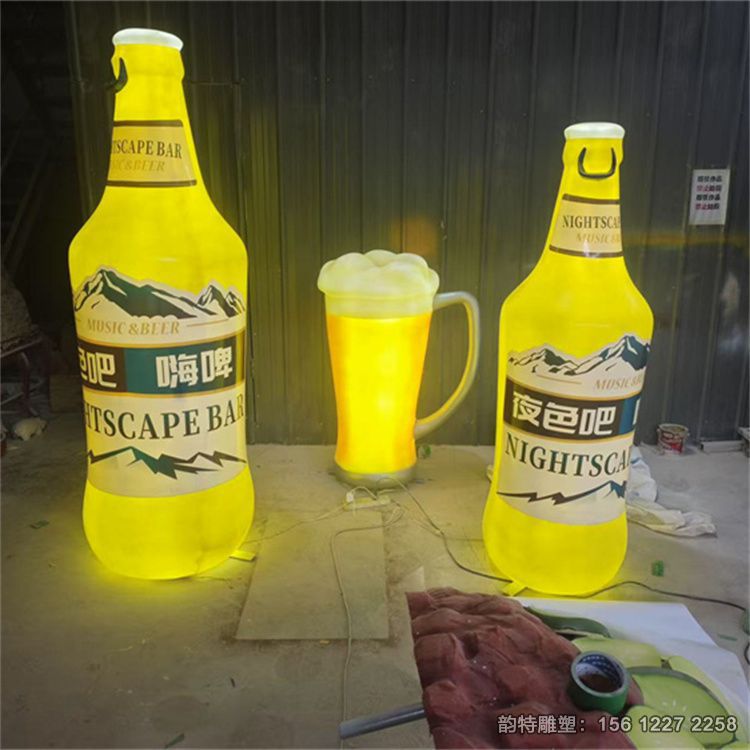 發(fā)光酒瓶子雕塑 仿真酒瓶雕塑圖片案例